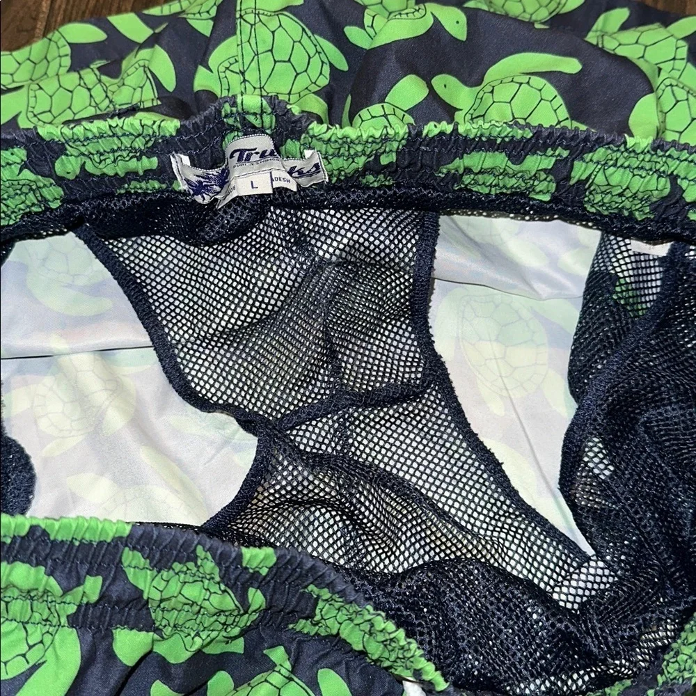 Trunks Green Turtle Print men’s Swim Shorts size large